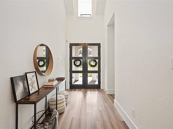 5th image of 105 N Empress Green Place
