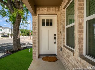 1104 S Gevers St, San Antonio, TX 78210