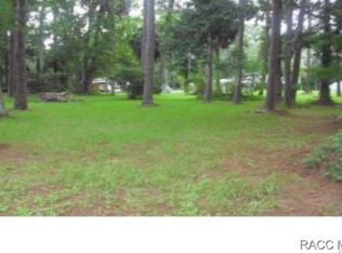 36 63rd St, Yankeetown, FL 34498