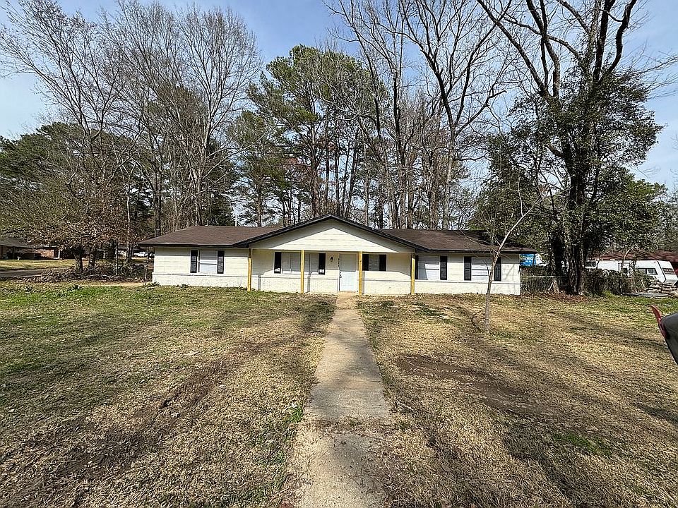 1st image of 3084 Fleetwood Dr