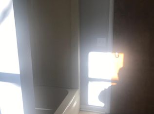 10237 N Spring Ln, Peoria, IL 61615