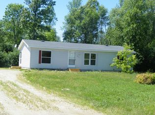 421 N Eastern Ave, Cheboygan, MI 49721