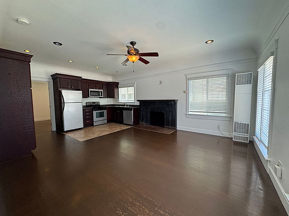 3rd image of 3935 4th Ave #3935
