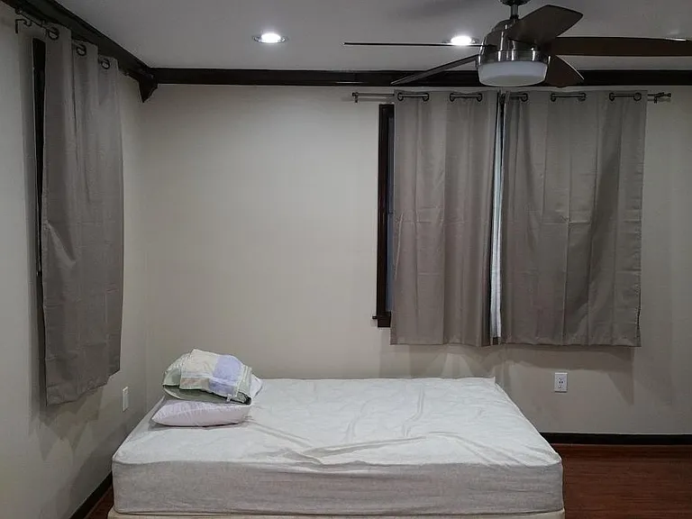 master bed room