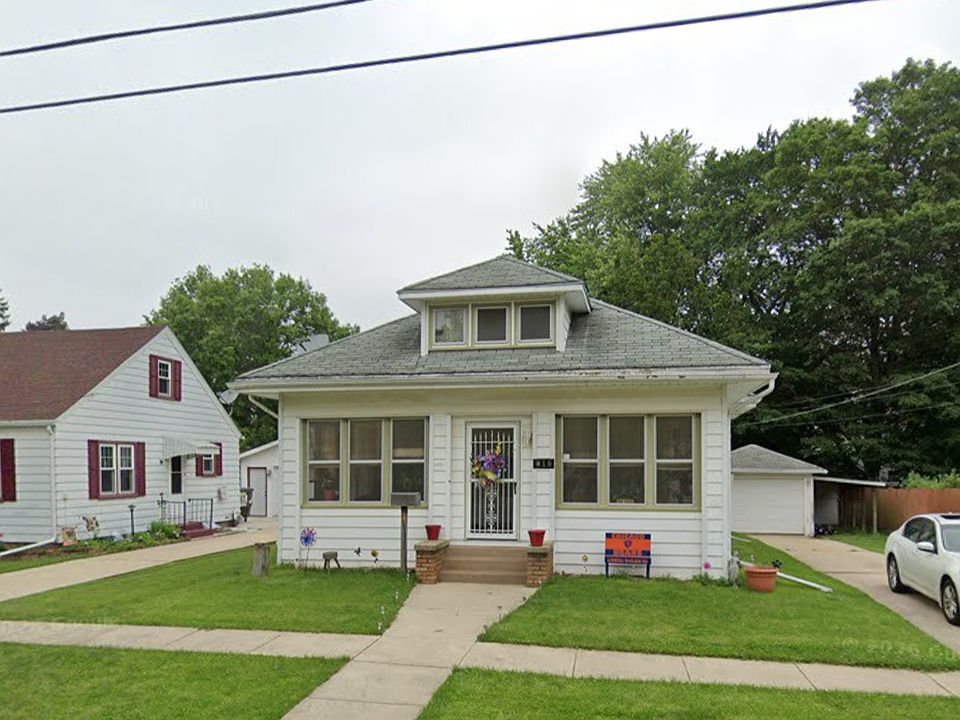 1st image of 410 W Garfield St
