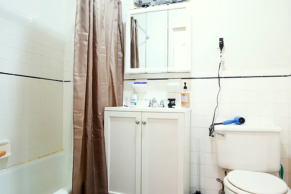 Rented by JK Dansar Corp | media 49