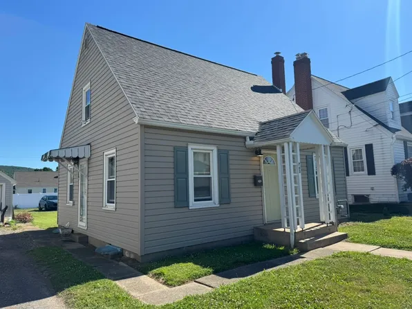 205 Martzville Rd, Berwick, PA 18603