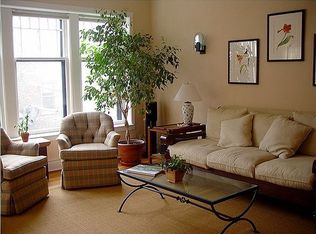 319 W Belden Ave APT 2, Chicago, IL 60614