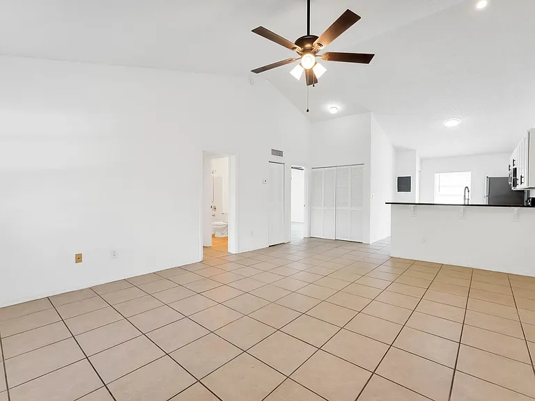 3651 N Goldenrod Rd #B203 — Photo 2