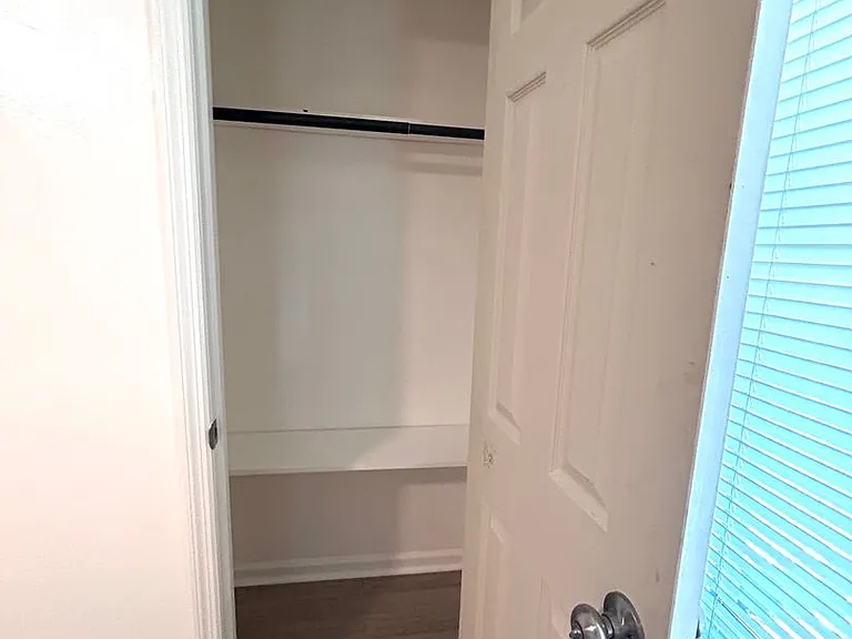 401 Bluebell Ave — Photo 28