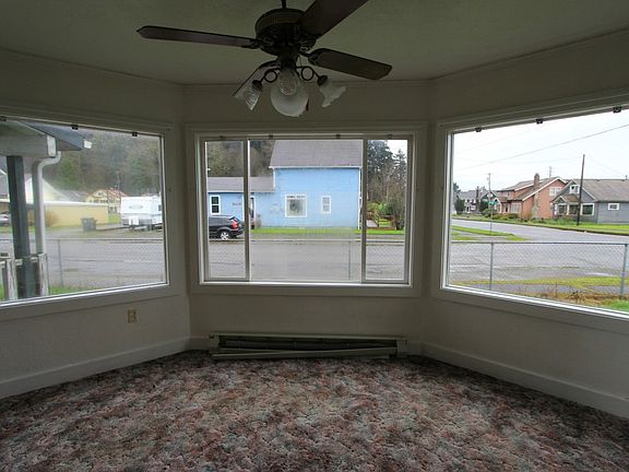 4th image of 1415 C St