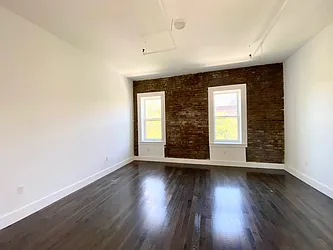 Rented by Bruma Realty LLC