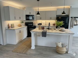 Coachlight Place, Saint Joseph, MO 64503