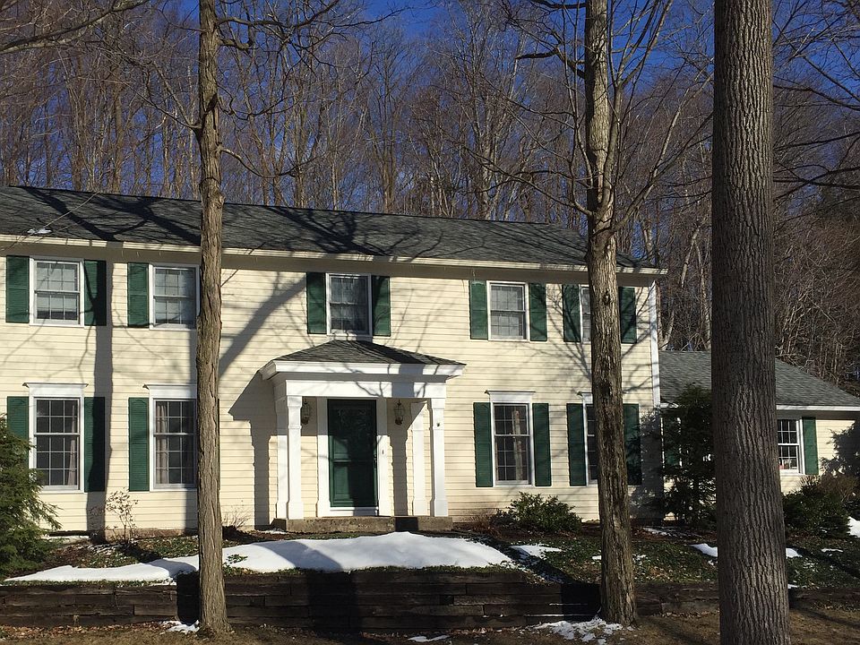 1st image of 117 Woodberry Ln
