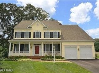 8223 Champion Ct, Pasadena, MD 21122