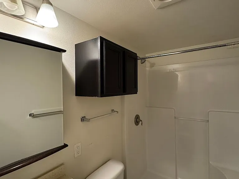 Park Place Apartments — Photo 36