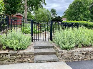 12 Juniper Dr, Morris Plains, NJ 07950