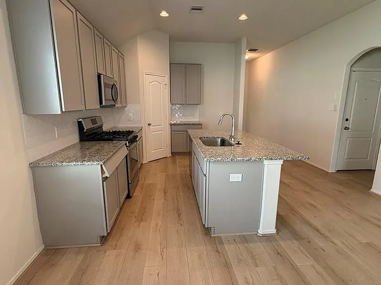 3443 Hughes Meadow Way — Photo 9