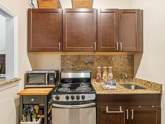 3rd image of 344 E 87th St APT 1D