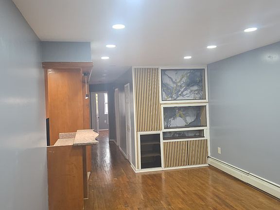 4th image of 103-22 32nd Ave #1
