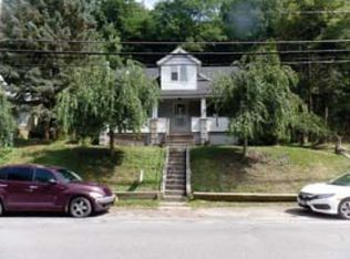 328 Chapman Dr, Amsterdam, NY 12010