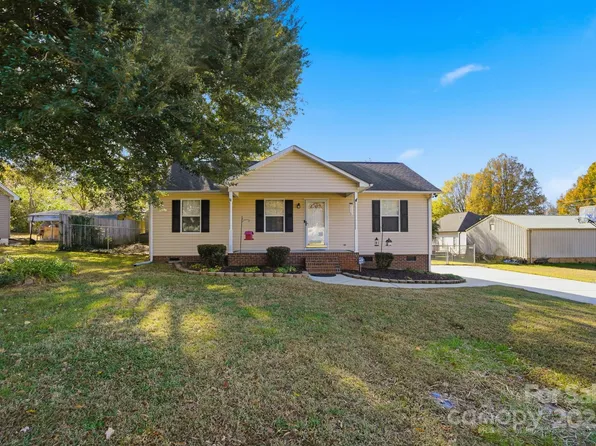 406 E Corriher St, Landis, NC 28088