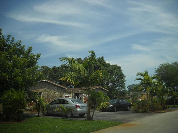 3rd image of 7757 Dilido Blvd