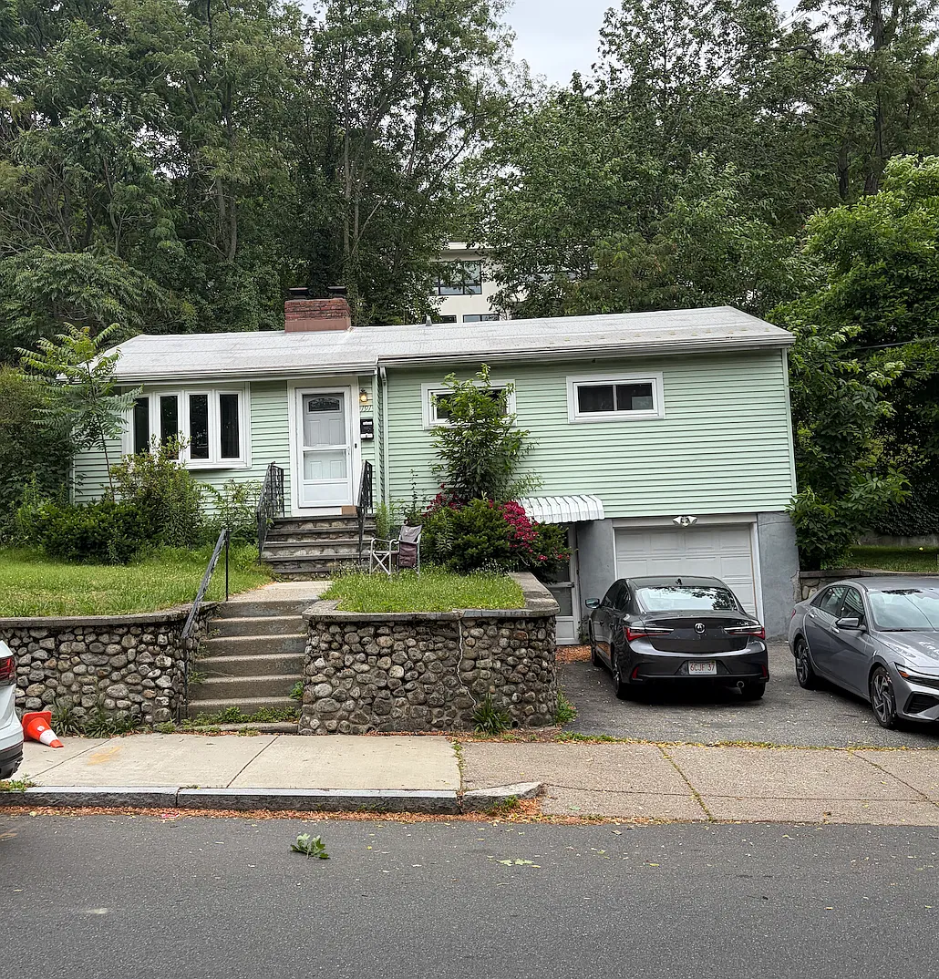 4 bed, 1690 sqft, $3,800 — Photo 1