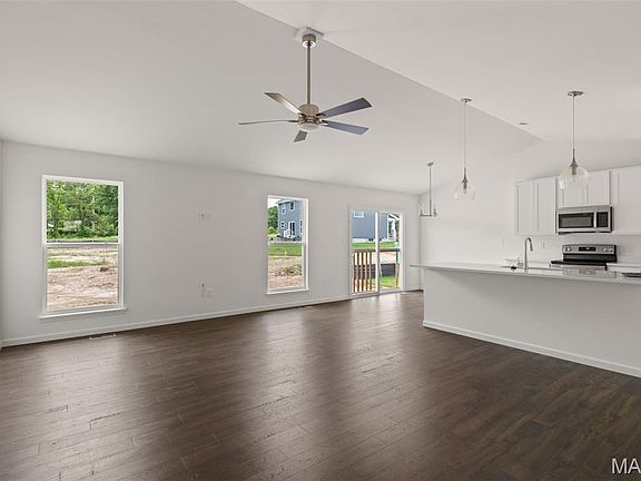 7th image of this home