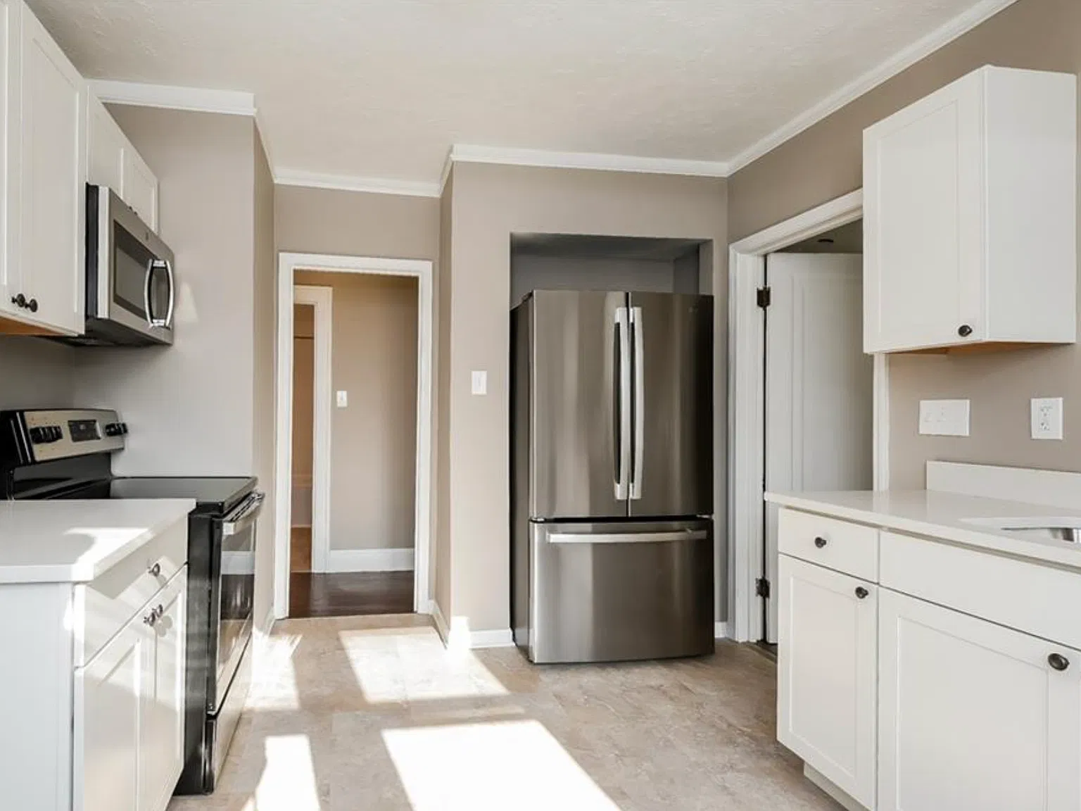 2 bed, 1180 sqft, $1,800 — Photo 3