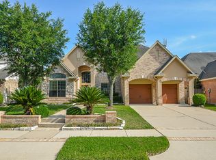 6810 Peatwood Way, Sugar Land, TX 77479