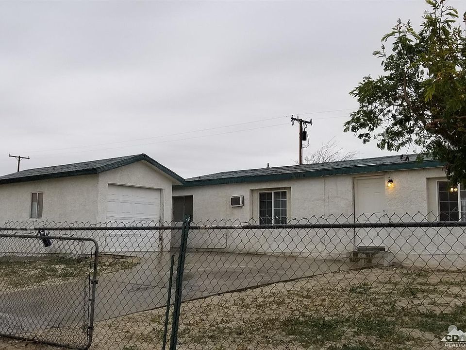 1st image of 16460 Atlantic Ave