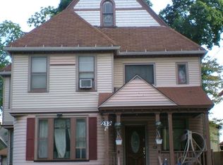 218 Villa St, Elgin, IL 60120