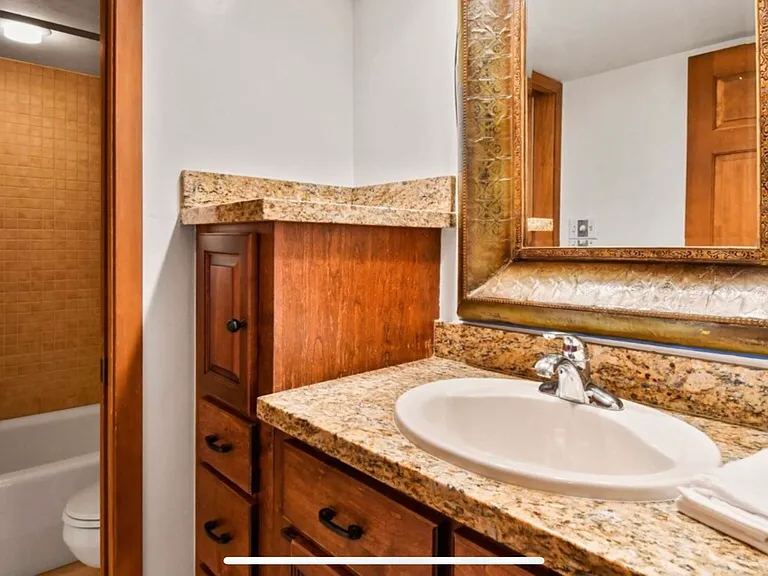1583 Lakeside Cir — Photo 10