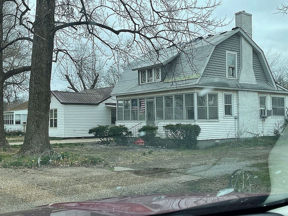 1st image of 206 N Scott St