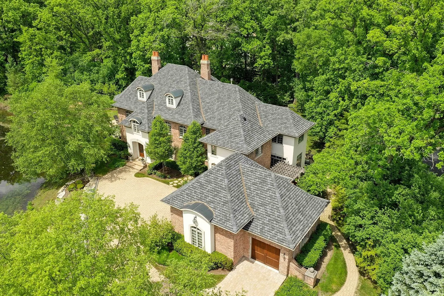 1250 Ash Lawn Dr photo 1