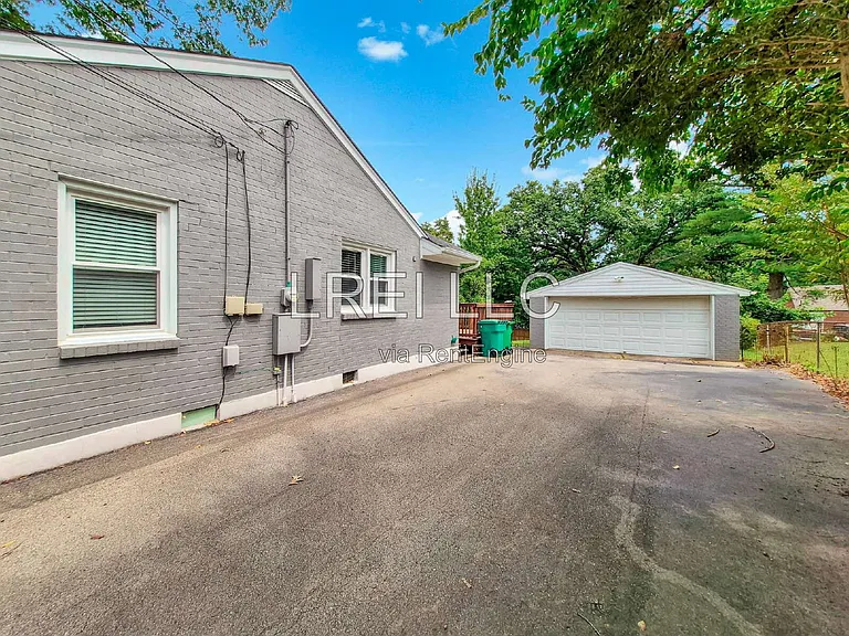 10815 Alberta Dr — Photo 20