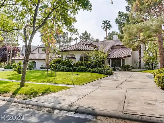 5th image of 34 Quail Hollow Dr