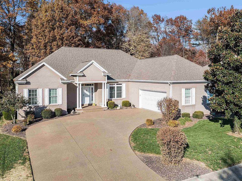 1st image of 329 Persimmon Cir