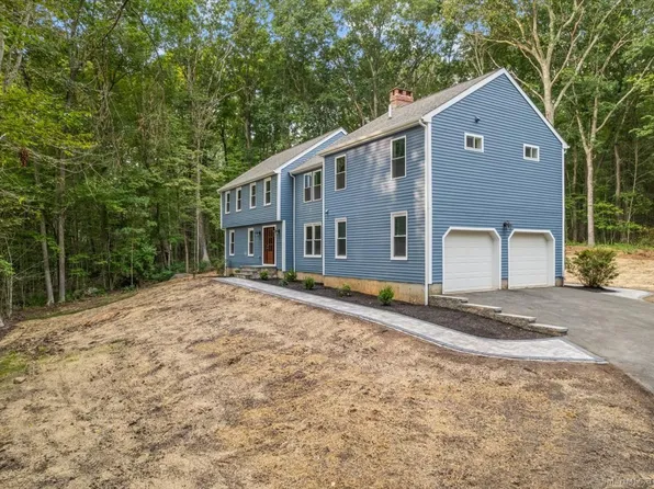 27 Copperstone Lane, Madison, CT 06443