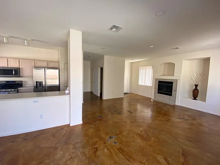 9371 Santa Fe Rose St — Photo 4