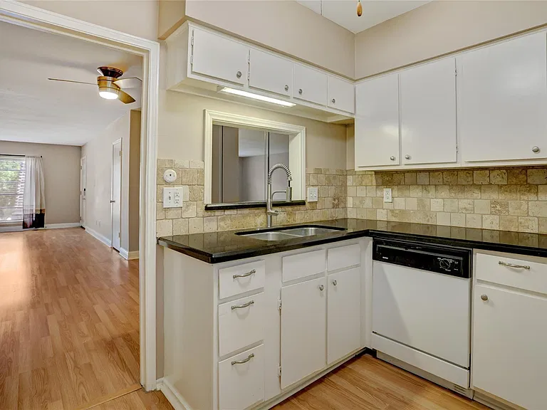 1807 Stoney Brook Dr #67 — Photo 13