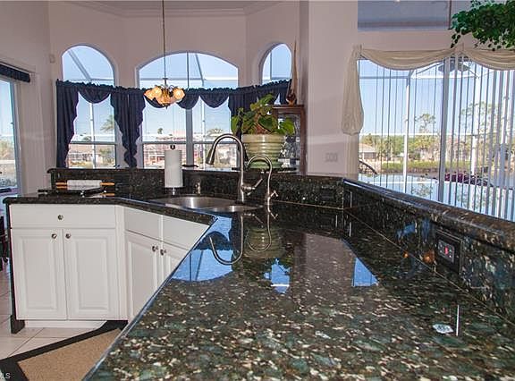 5th image of 5791 Harborage Dr