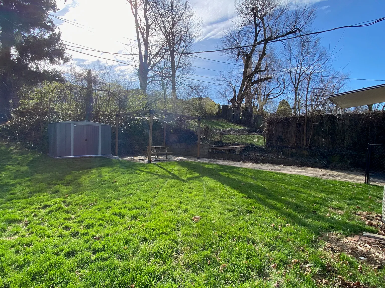 262 N Cherrywood Ave — Photo 2