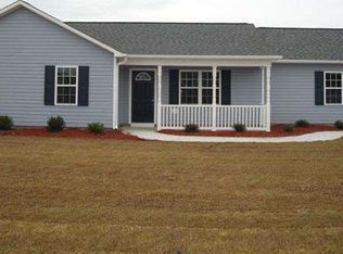 401 Elisa Ln, Hubert, NC 28539