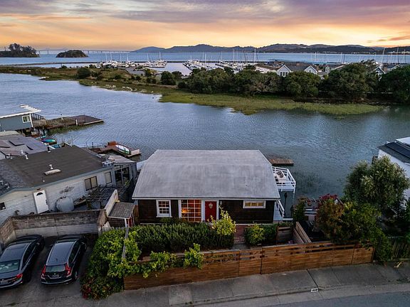 4th image of 708 Point San Pedro Road