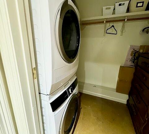 5th image of 108 Nouveau Ln