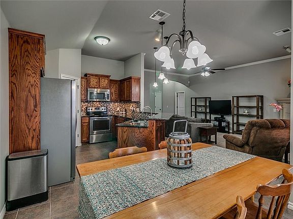 3rd image of 12508 Nittany Cir