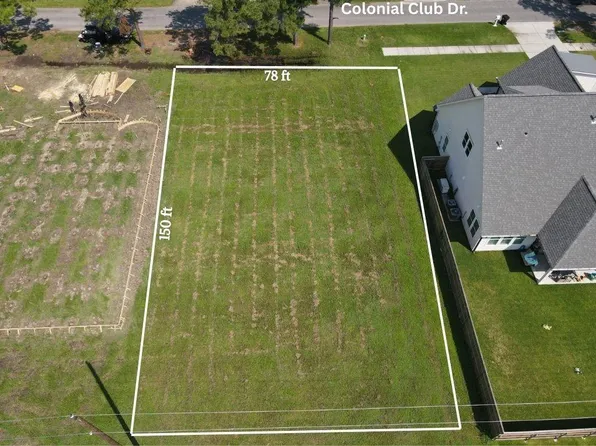 Colonial Club Dr, New Orleans, LA 70123