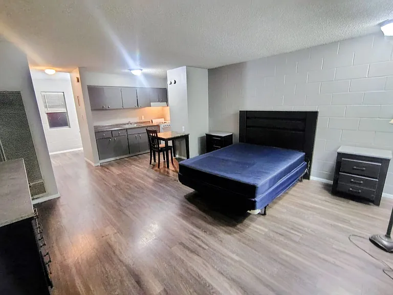 Casa Del Sol Apartments — Photo 11